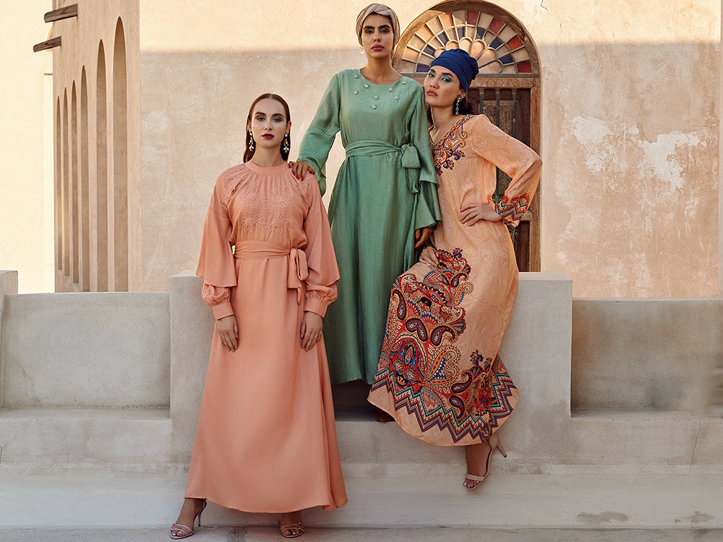 Women in Kashkha Jalabiyas