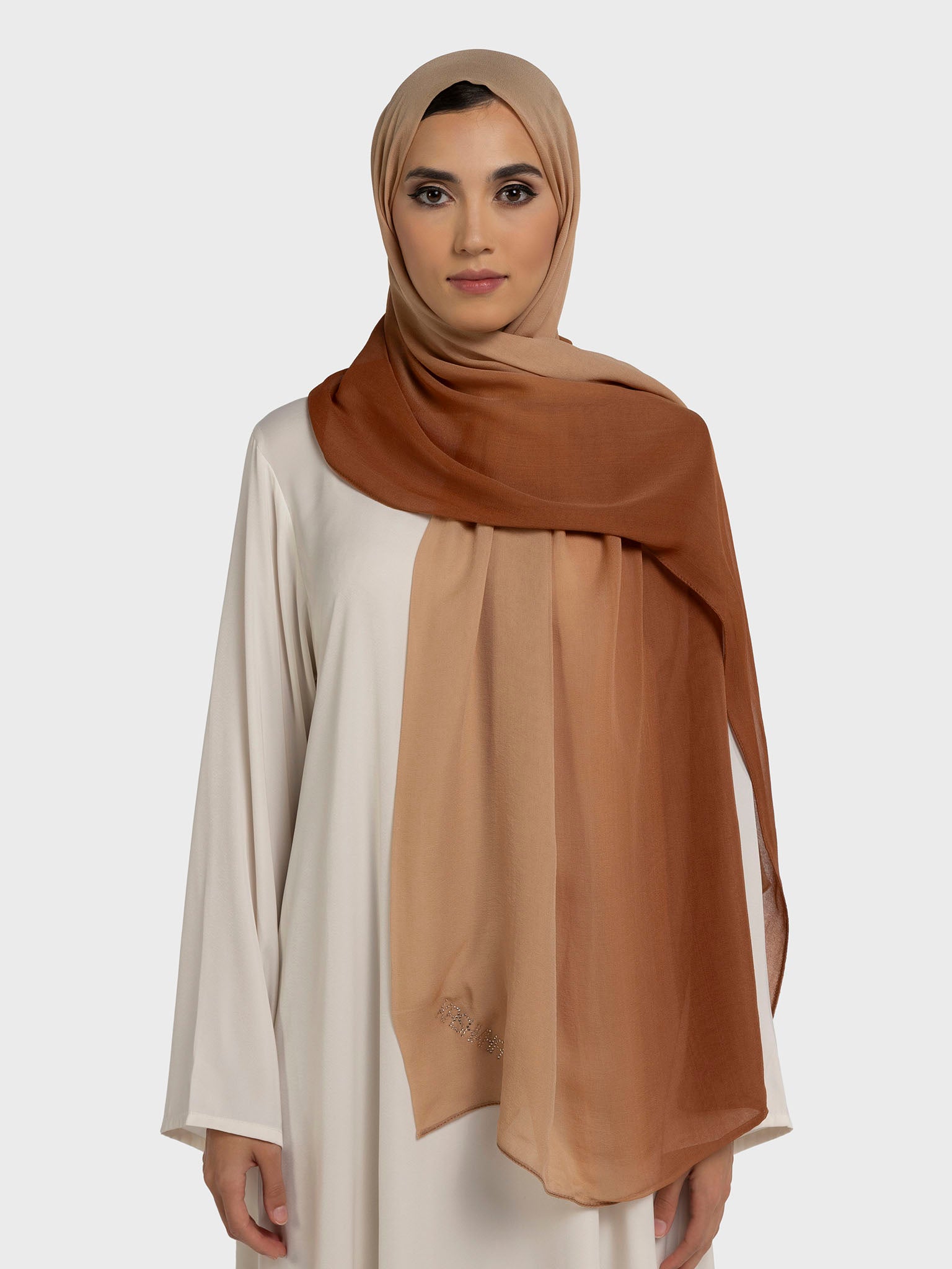 أومبير الأوشحة الحريرية والشيفون