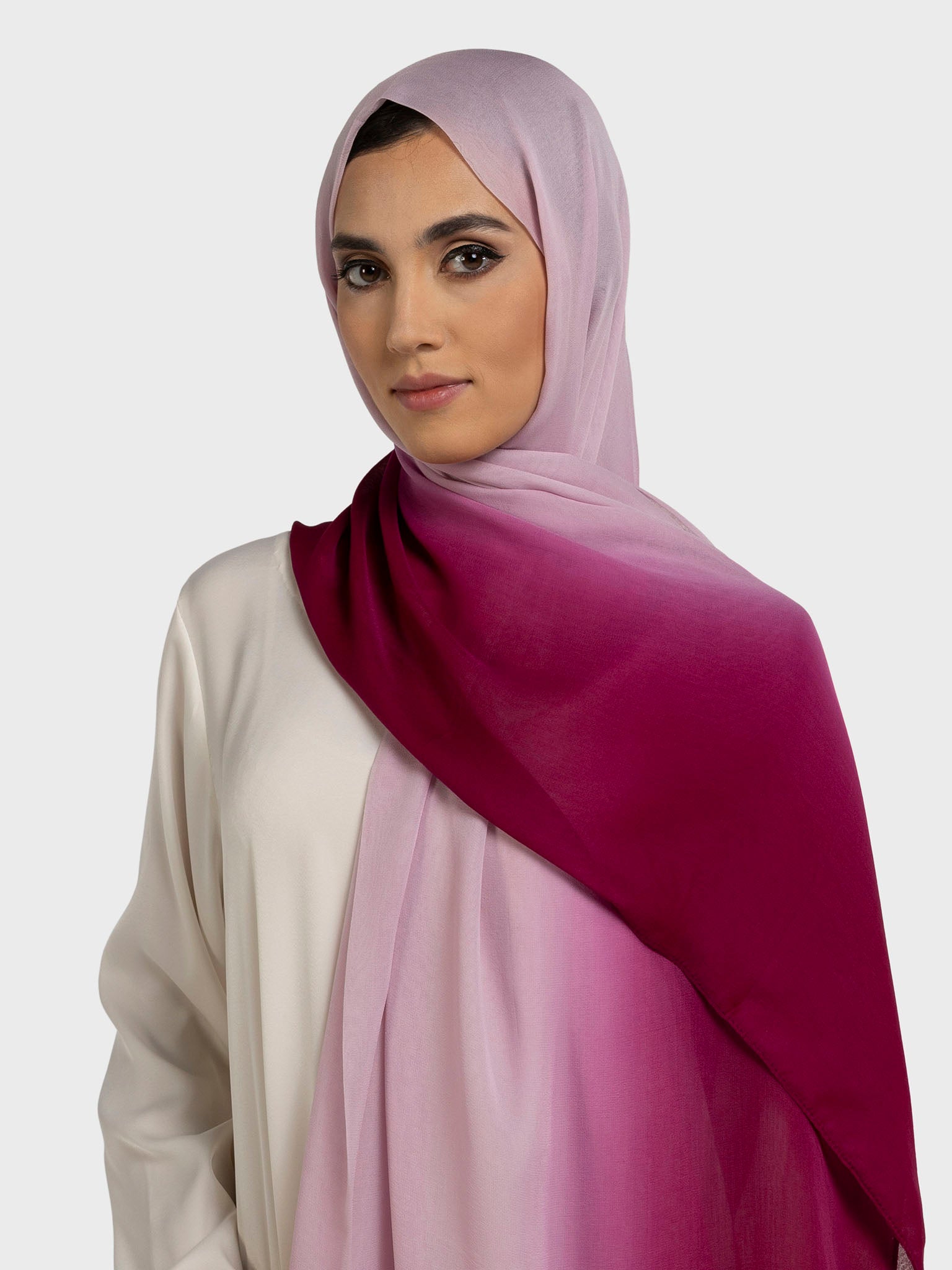 أومبير الأوشحة الحريرية والشيفون