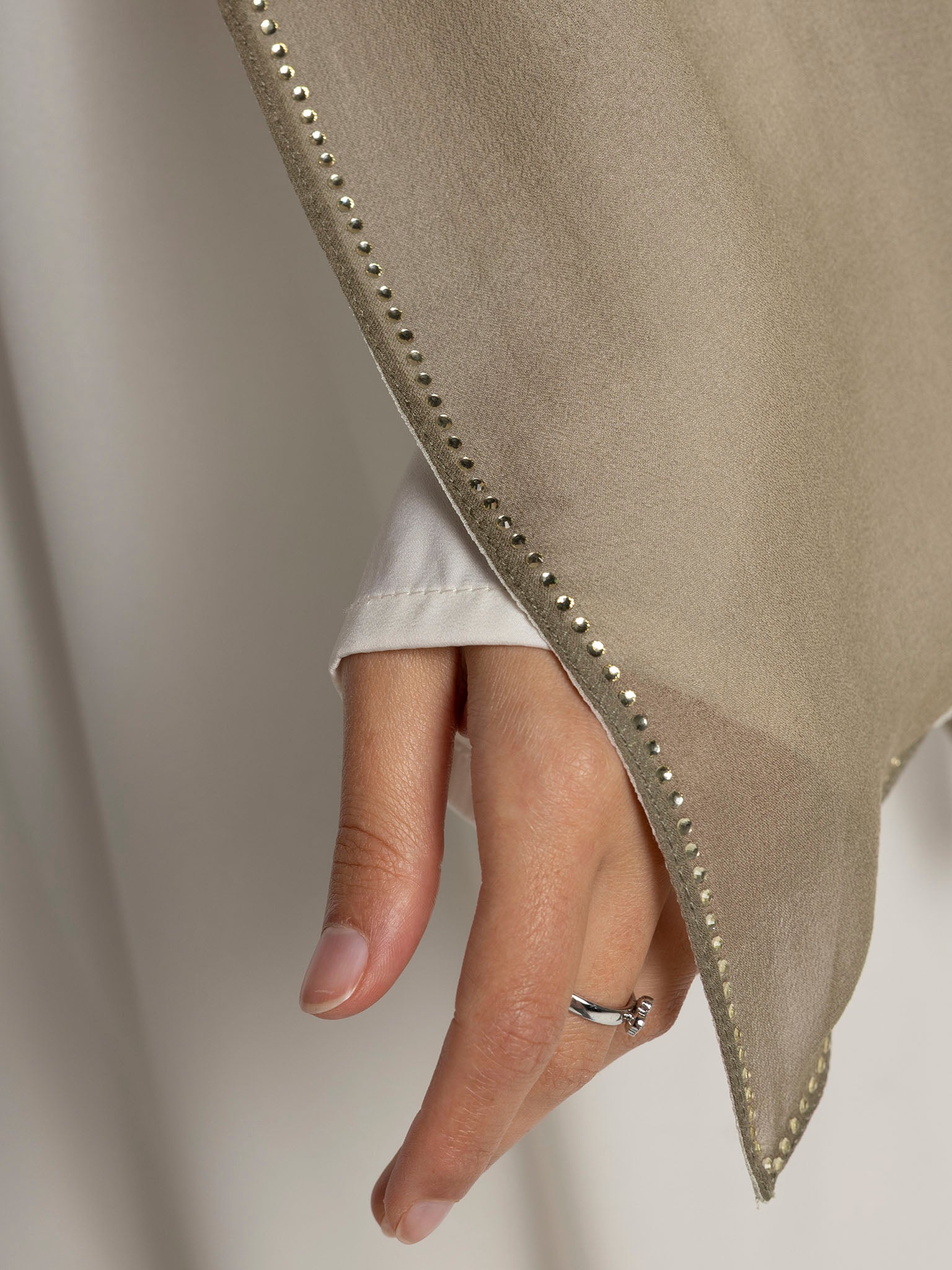Olive-Cream