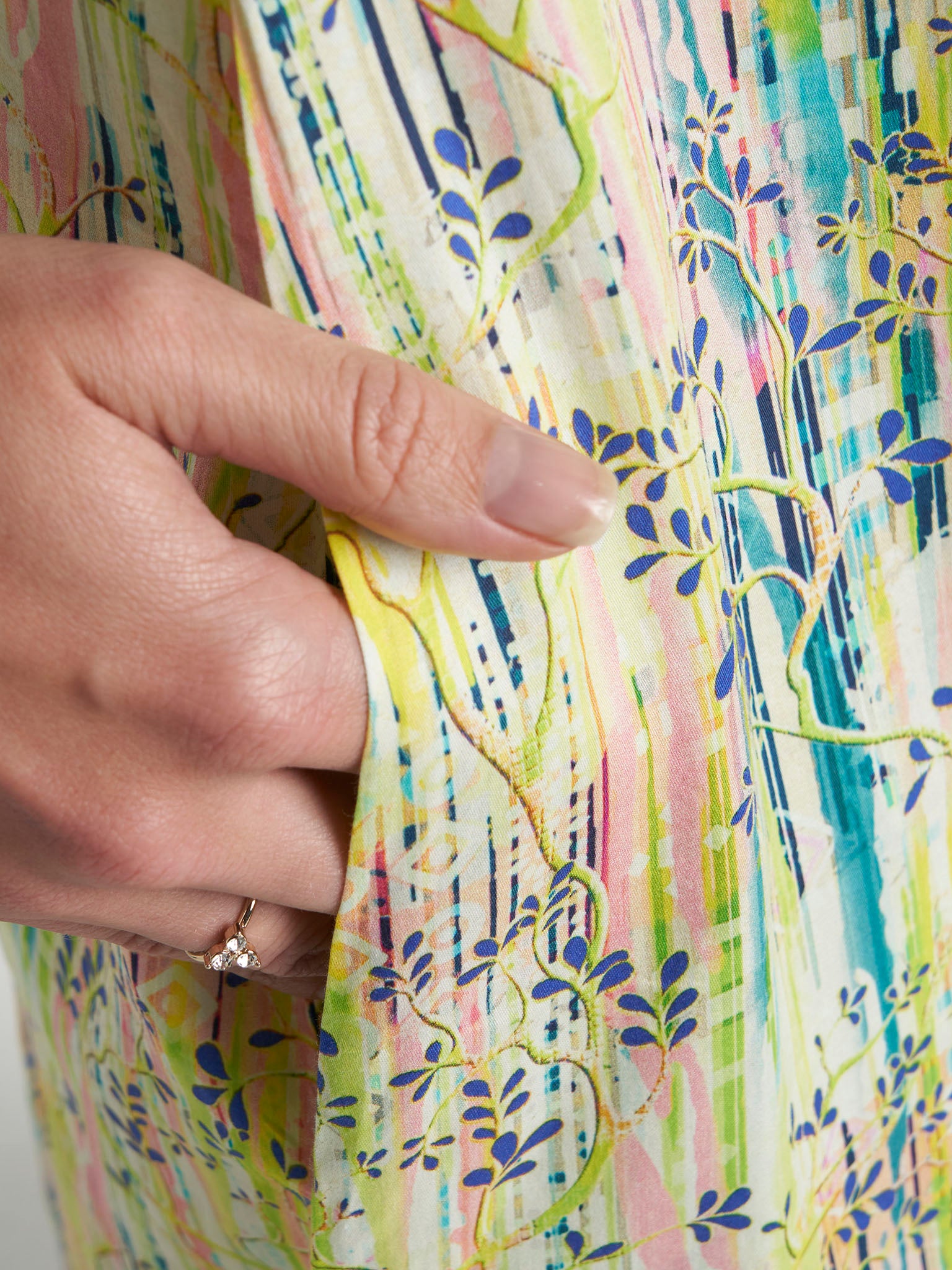 Lime Colour Stone Work Cotton Satin Vine Printed Jalabiya (VW434)