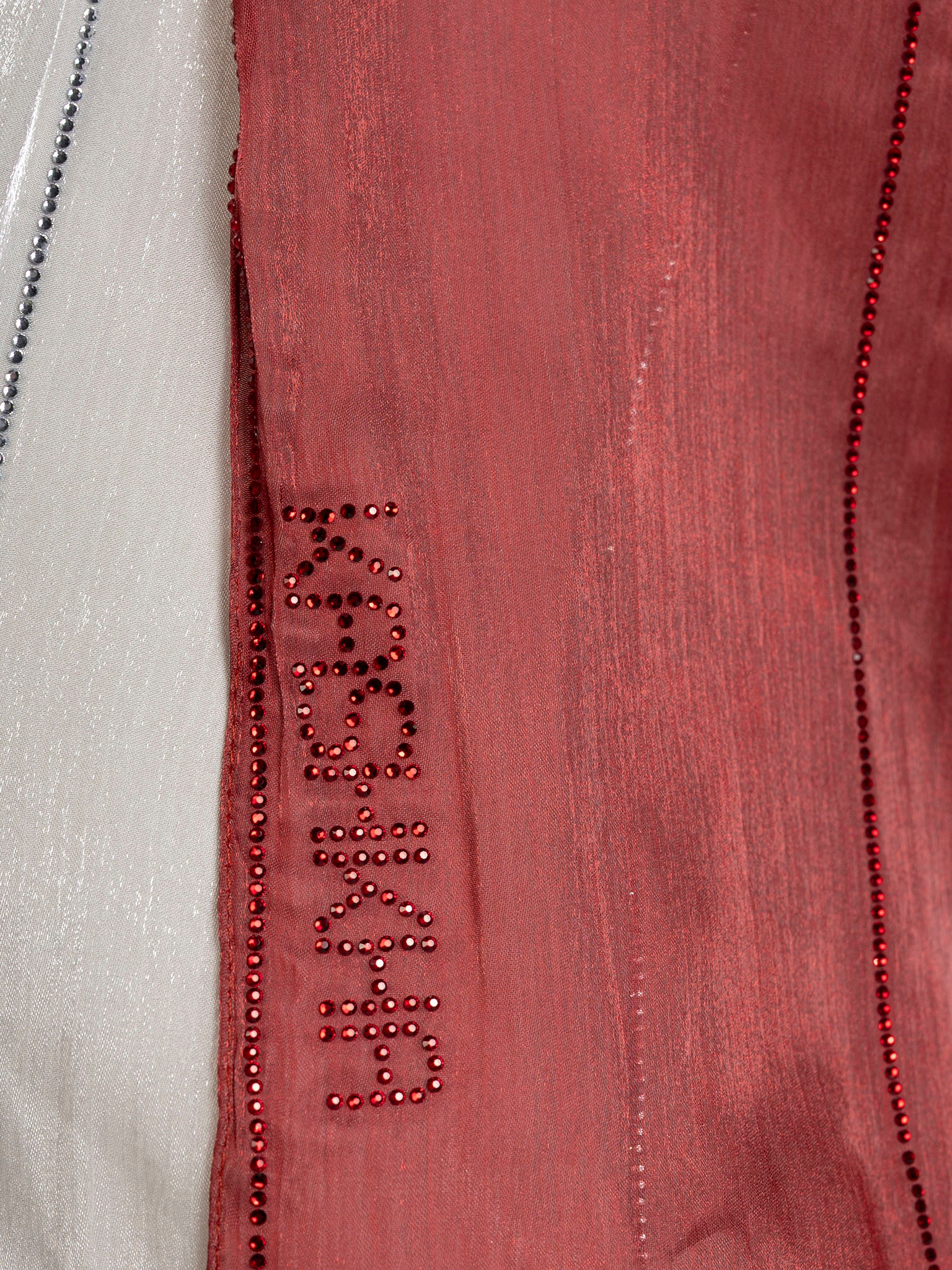 Maroon-OffWhite